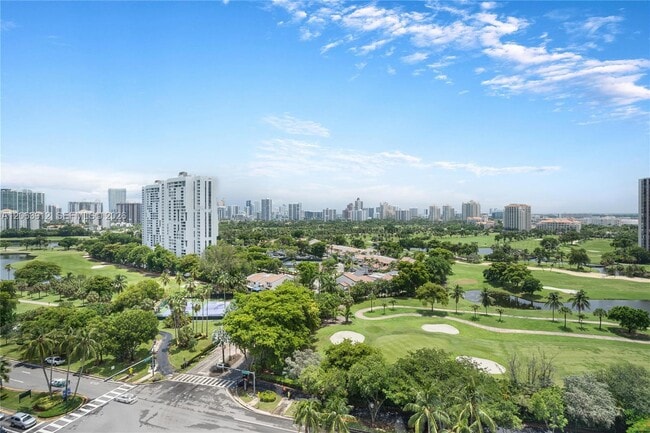 Building Photo - 3375 N Country Club Dr
