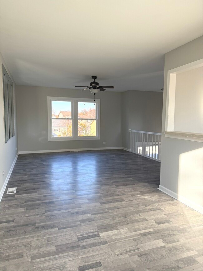 Foto del edificio - 651 Chesapeake Dr