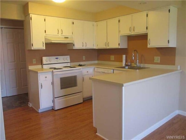 Building Photo - 24 Coolbrook Ct