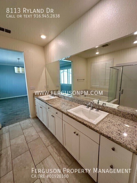 Foto del edificio - 8113 Ryland Dr