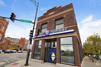 Building Photo - 1802 N Sheffield Ave