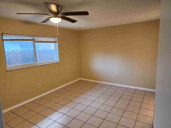 Building Photo - 1516 43rd Ave