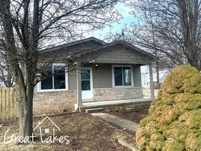 Building Photo - 27361 Ridgewood St