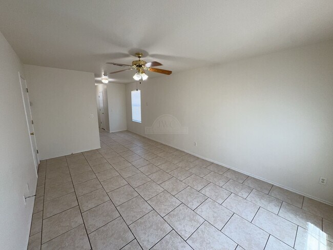 Building Photo - 4300 Abigail Dr
