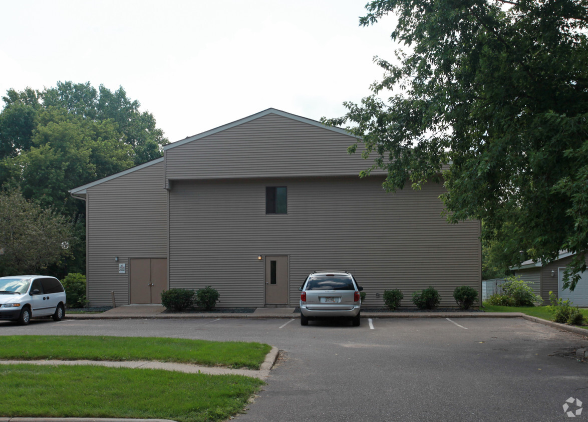 Building Photo - Fair Meadows Apartments