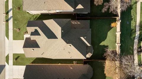 Building Photo - 421 Windward Dr