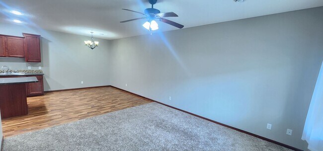 Foto del edificio - 5782 Overlook Ln