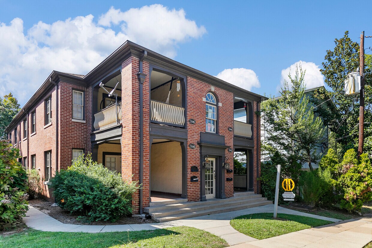 Primary Photo - Burlington Flats