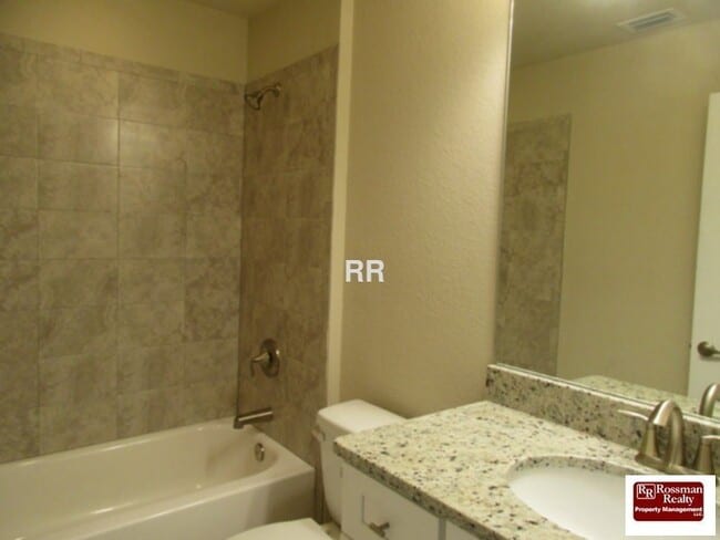 Foto del edificio - 1102 SW 23rd St
