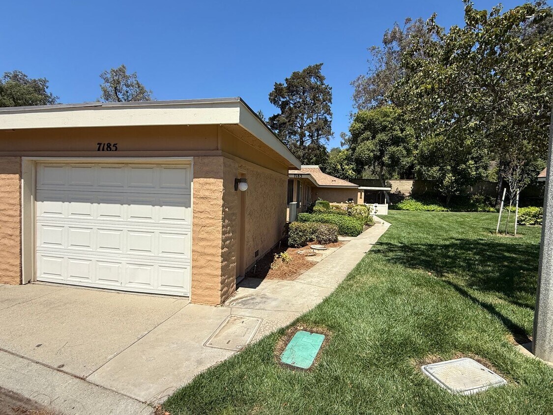 Foto principal - Remodeled 1 Bedroom - Camarillo's Premier ...