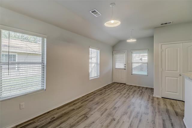 Foto del edificio - 3204 Robin Rd