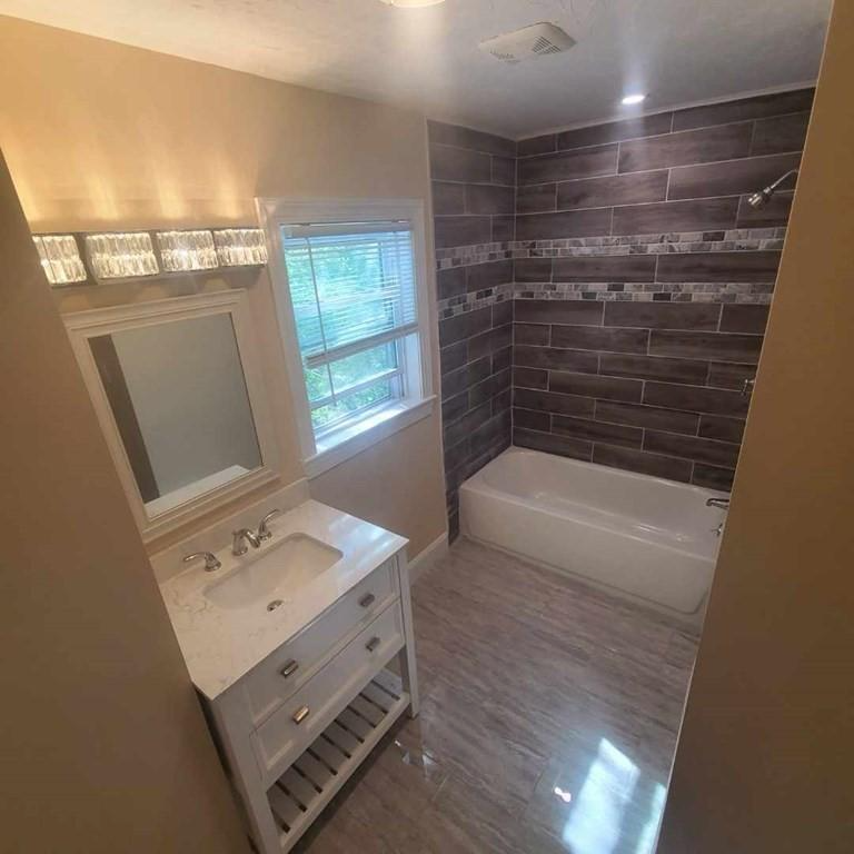 Building Photo - 14 Emerson Ave