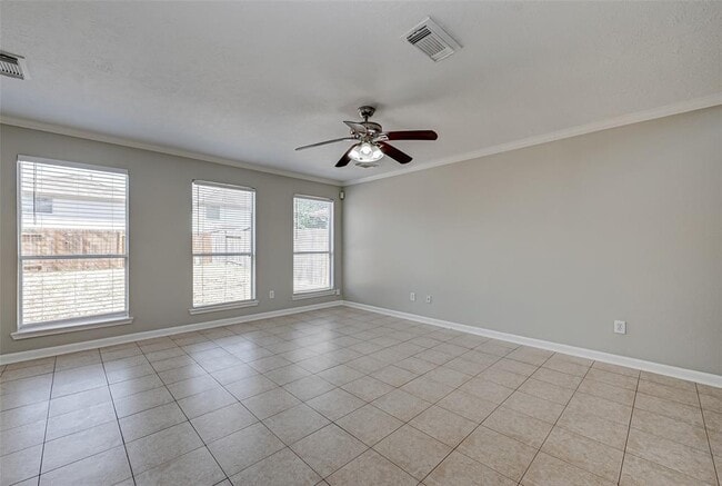 Foto del edificio - 6735 Windy River Ln