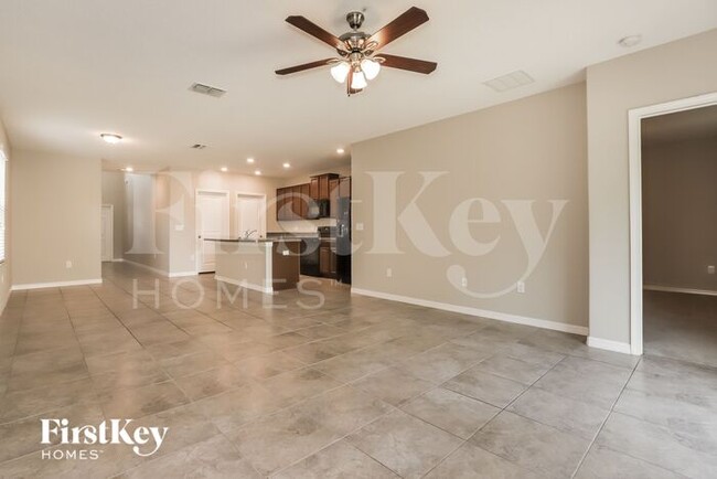 Foto del edificio - 5041 Brickwood Rise Dr