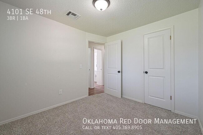 Building Photo - 4101 SE 48th-