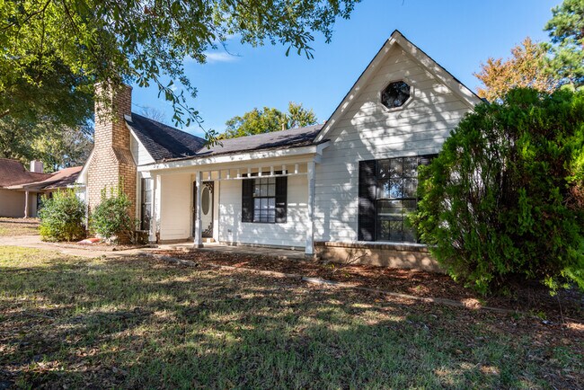 Building Photo - 6620 Stockport Dr