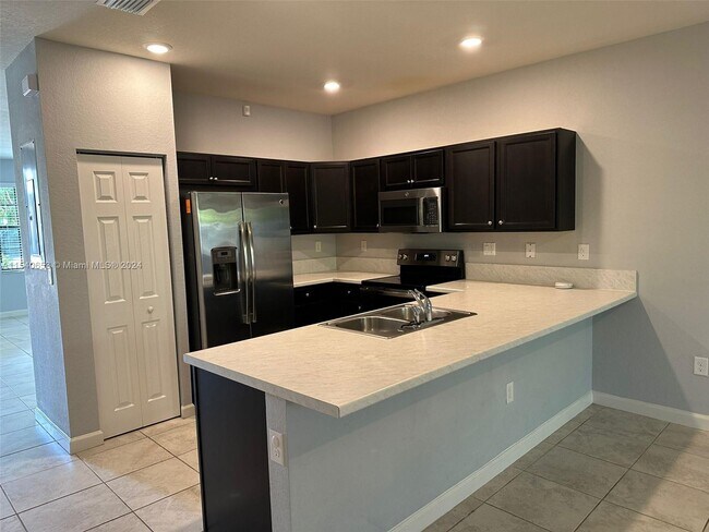 Building Photo - 11417 SW 250th St
