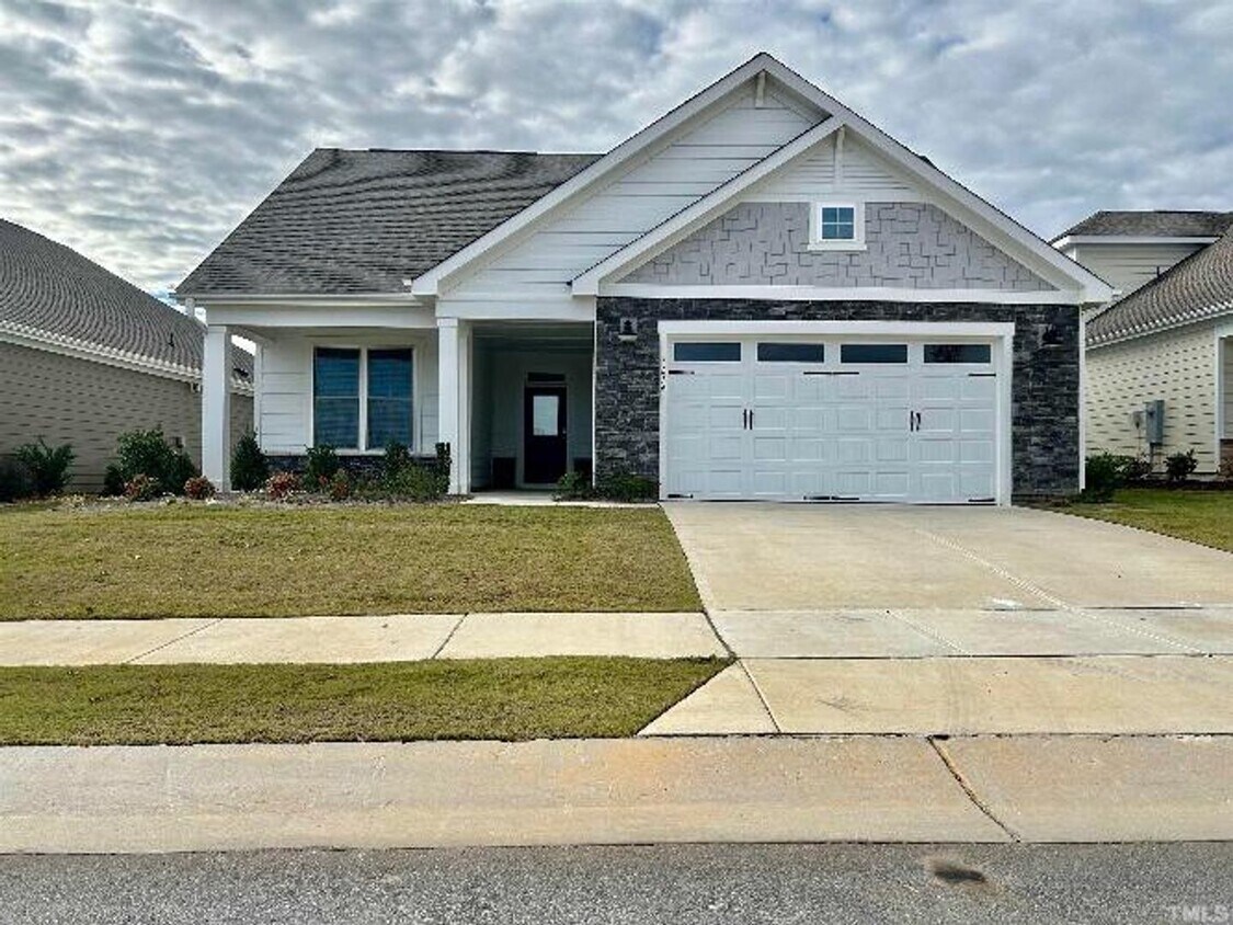 1216 Richfield Oaks Dr, FuquayVarina, NC 27526 House Rental in