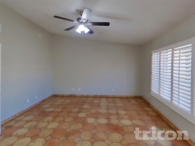 Foto del edificio - 4809 W Cochise Dr