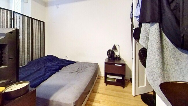 Foto del edificio - East Lakeview Garden Studio includes Heat