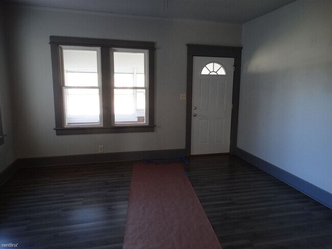 Building Photo - 3 br, 2 bath House - 3415 Washington Avenue