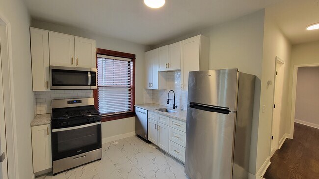 Foto del edificio - 5537 Holly Hills Ave