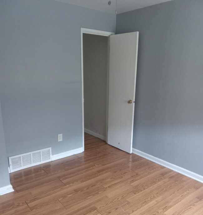 2524 Telegraph Rd Unit C, Saint Louis, MO 63125 Apartments in Saint