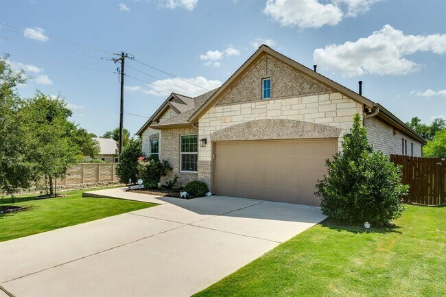 Building Photo - 101 Split Oak Dr