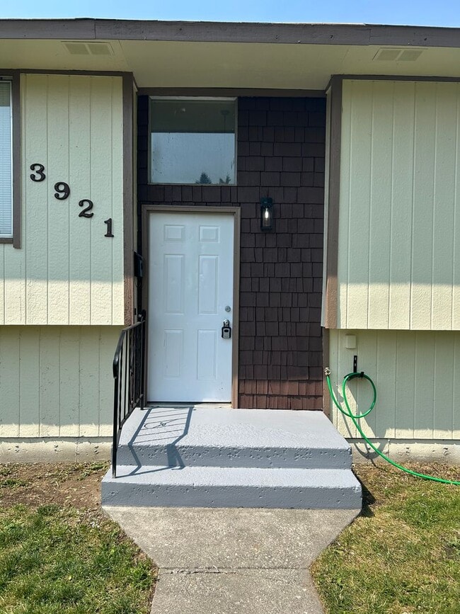 Building Photo - Fantastic Opportunity To Call This Wonderful Property Home!!!