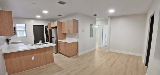 Foto del edificio - Samuel Duplex