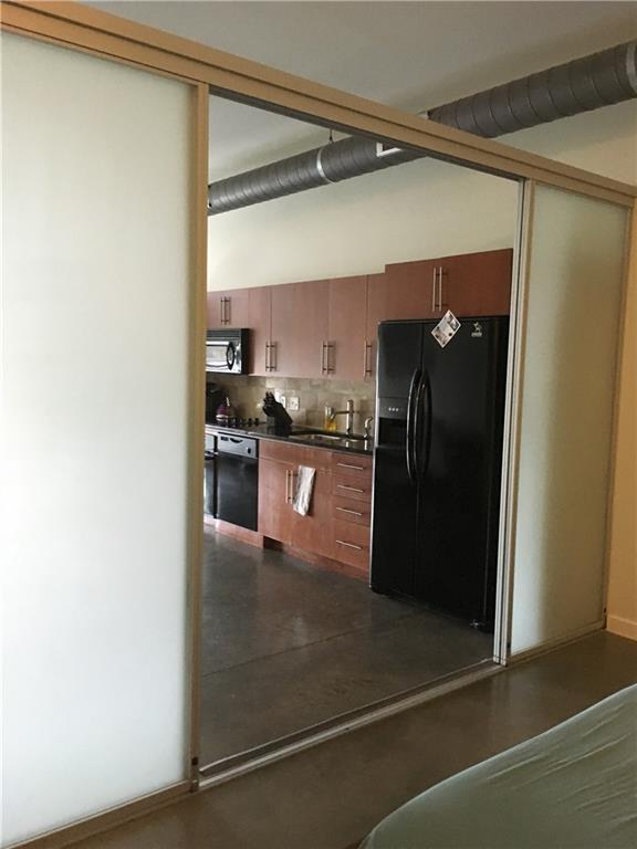 Foto del edificio - 2124 E 6th St