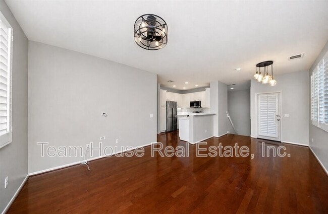 Building Photo - 27274 Arbor Pl