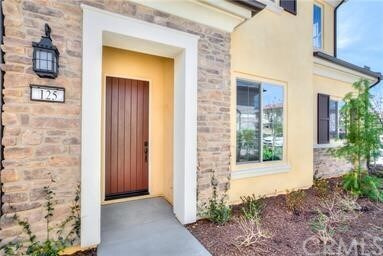 Building Photo - 125 Primrose Dr