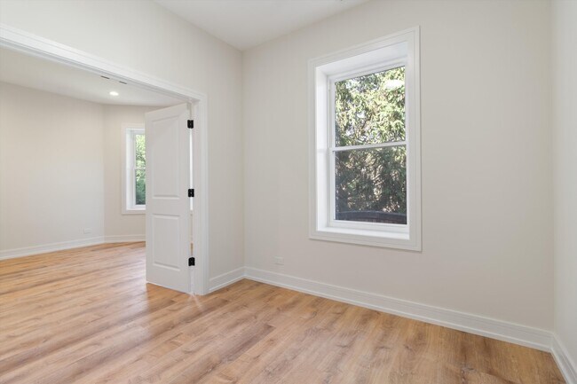 Foto del edificio - 839 N Rockwell St