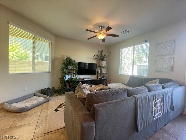 Foto del edificio - 6637 Breakwater Reef St