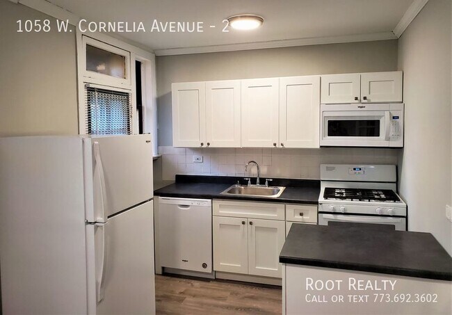 Foto del edificio - Wrigleyville – Large Updated 1-Bedroom - F...