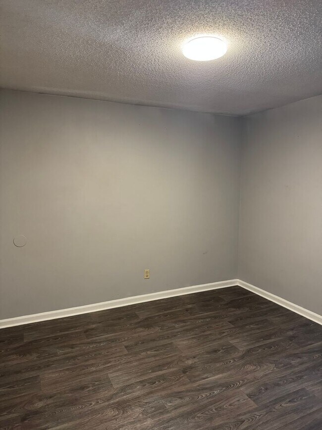 Foto del edificio - 223 Cedar Ridge Cove