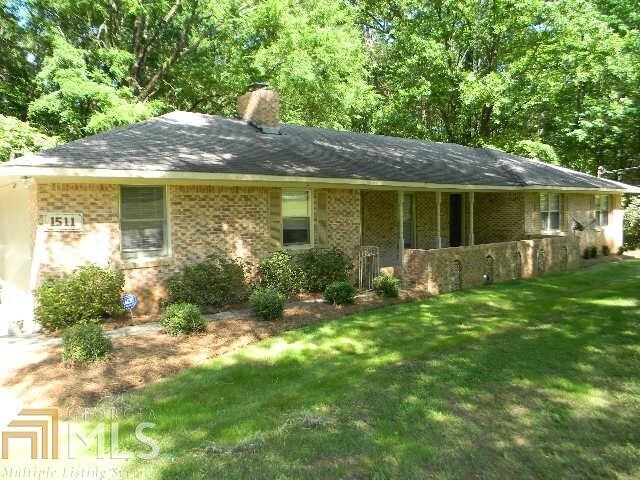 Building Photo - 1511 Wesleyan Dr