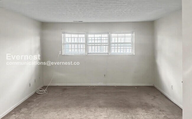 Foto del edificio - 1450 Slade Ave