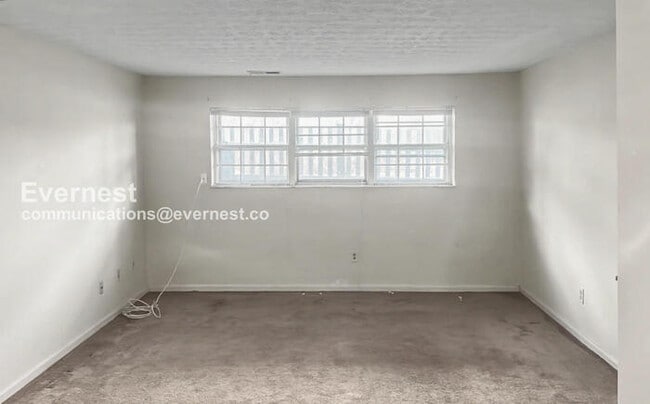 Building Photo - 1450 Slade Ave