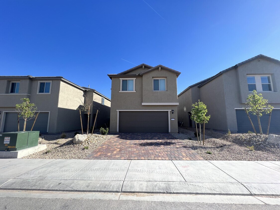 Primary Photo - 7637 W Dewey Dr