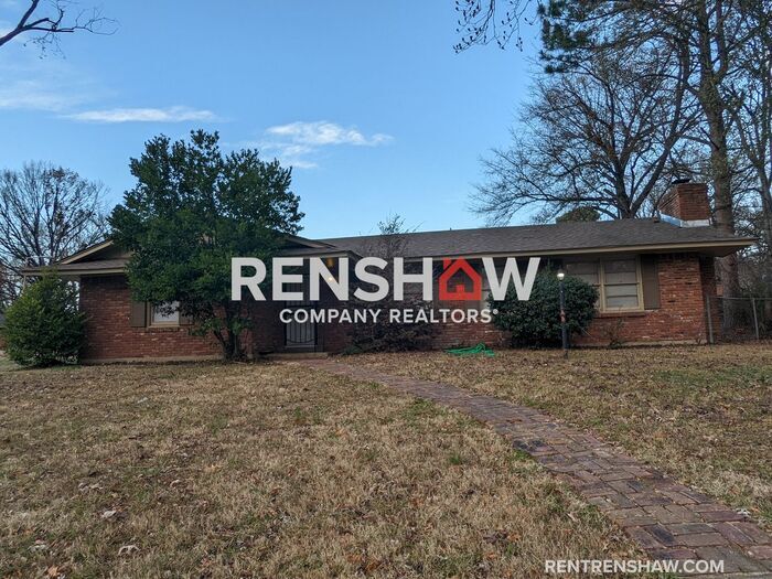 Primary Photo - New Property for Rent - 3 bed 1.5 bath - N...