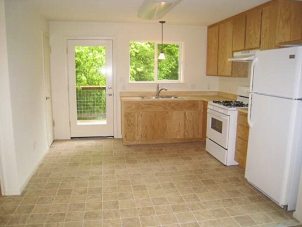 Interior Photo - 16680 Center Way