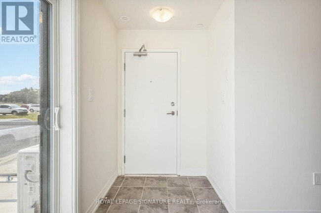 Building Photo - 10 Liben Wy