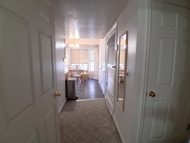 Foto del edificio - 565 N 300 E