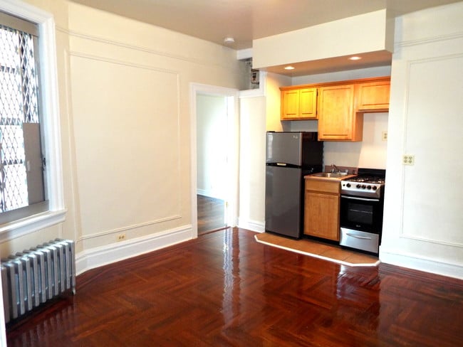Building Photo - 267 Edgecombe Ave