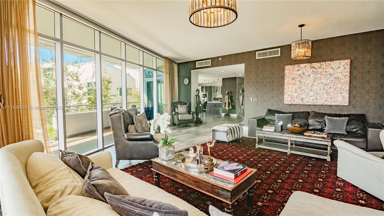 Foto principal - 6101 Aqua Ave