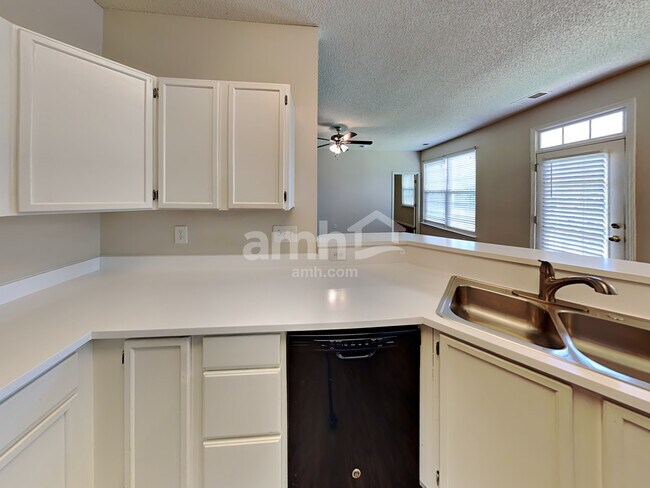 Foto del edificio - 6829 Ayrshire Glen Pl