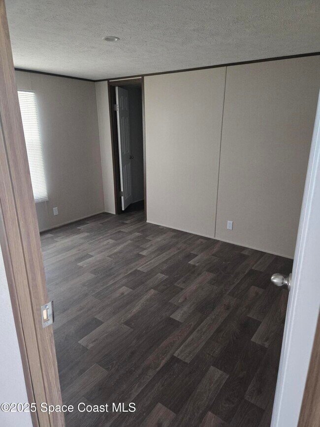 Foto del edificio - 2534 Amberly Rd NE