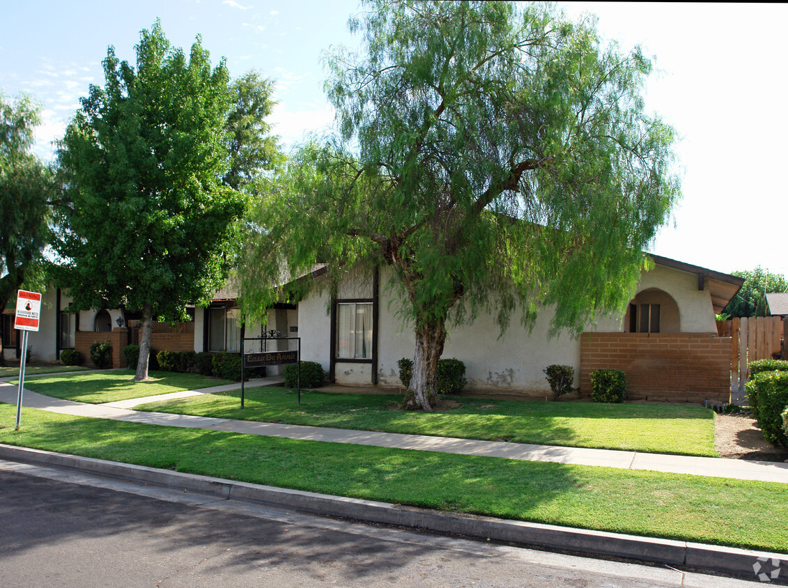 Primary Photo - Casa De Anna Apartments